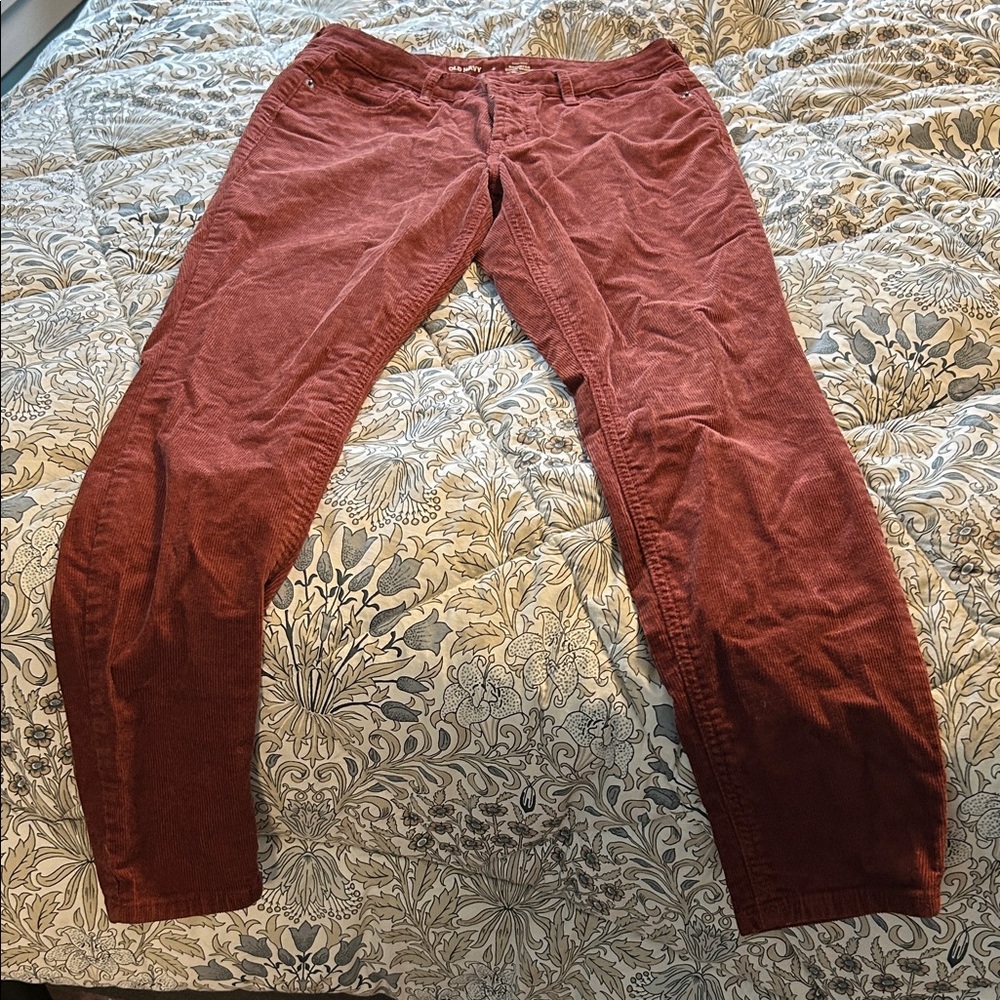 Women’s corduroy pants perfect for the fall !🍁🍁